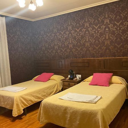Pension La Chalana Pola de Laviana Kültér fotó